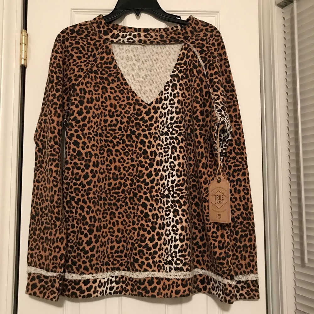 Keyhole Leopard Sweater